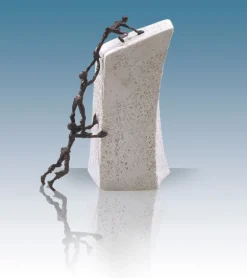 Bronze figur, Sammen når vi længst