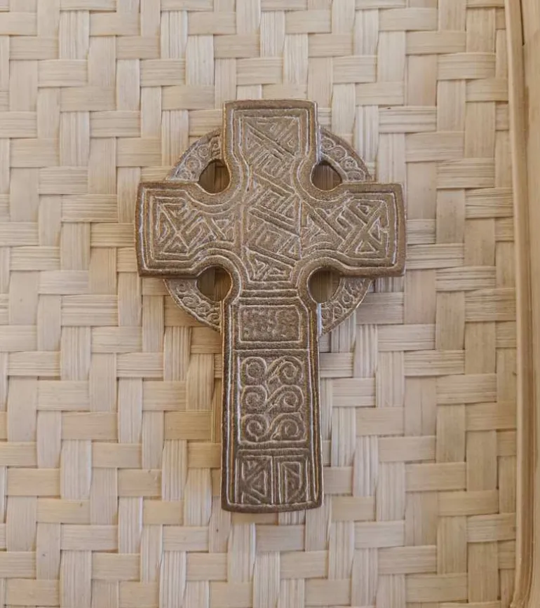 Bronzekors keltisk, 12 cm
