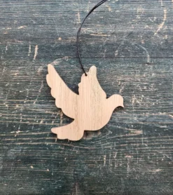 Fredsdue Påskeophæng, Eg