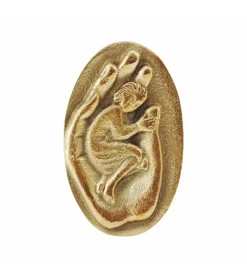 I Guds hånd: Bronze-amulet