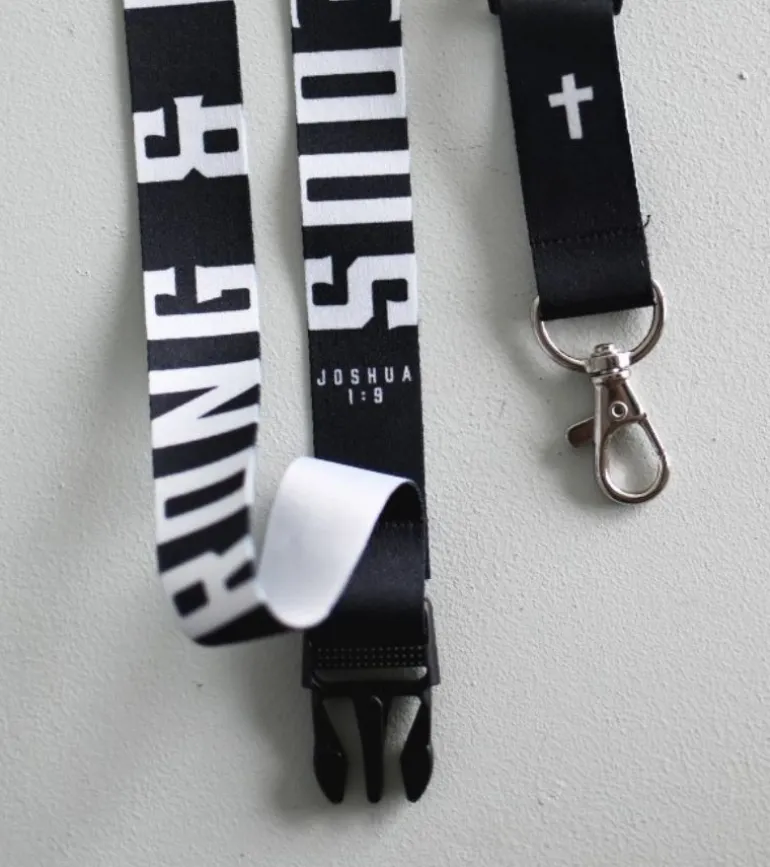 Keyhanger: Strong & courageous